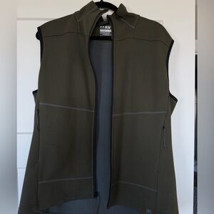 Kuiu Peloton 240 Vest